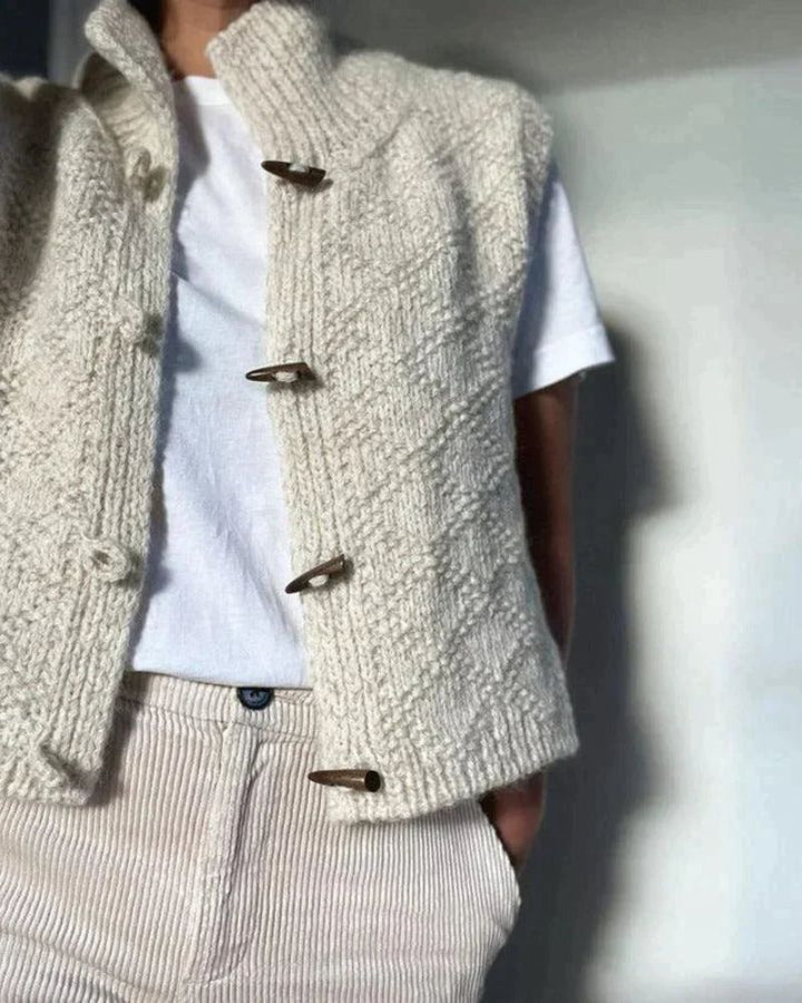 Women's Chunky Knit Toggle-Button Gilet