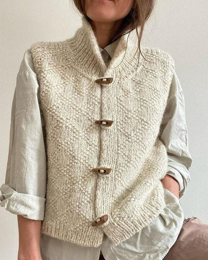 Women's Chunky Knit Toggle-Button Gilet