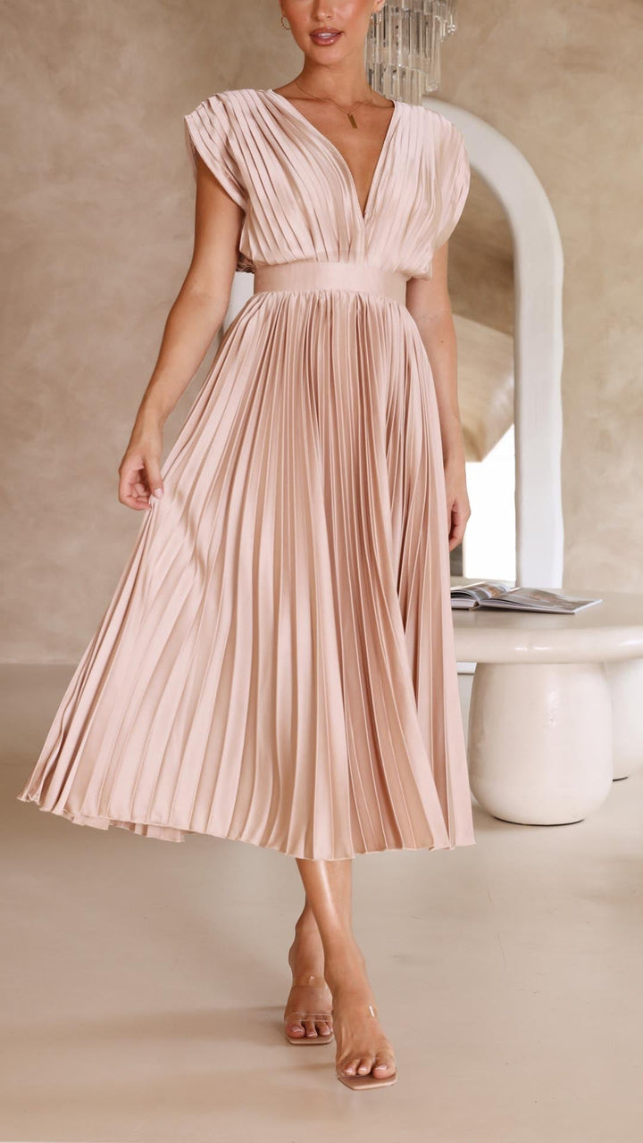 Pleated Maxi Dress with Elegant Flow