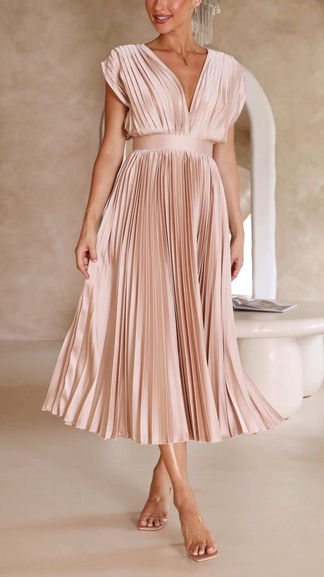 Pleated Maxi Dress with Elegant Flow