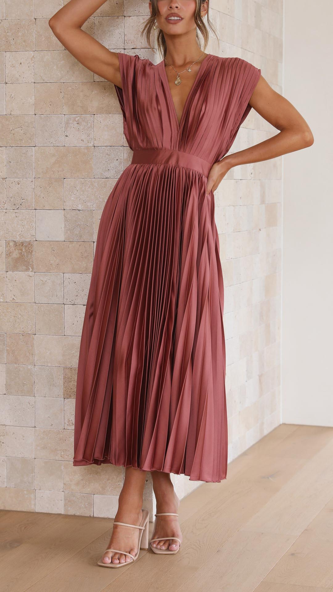 Pleated Maxi Dress with Elegant Flow