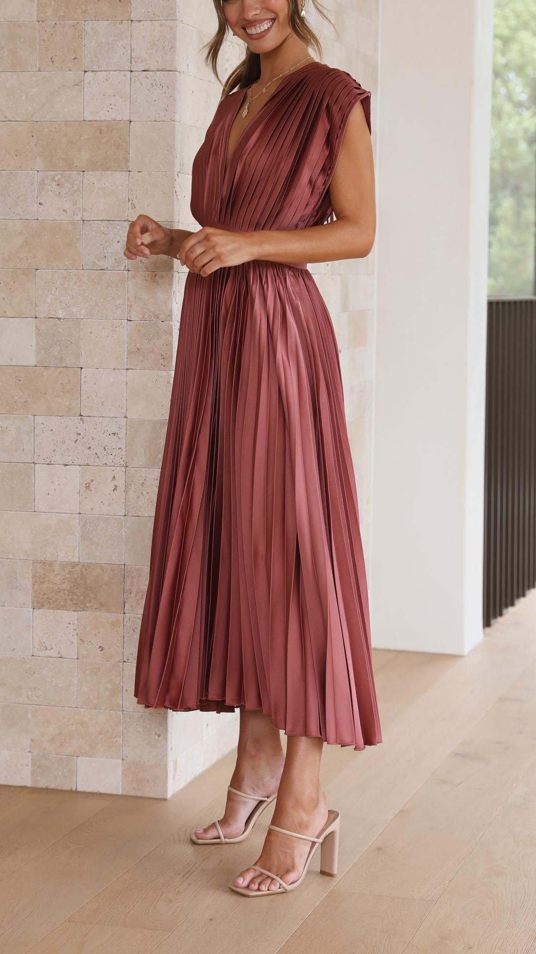 Pleated Maxi Dress with Elegant Flow