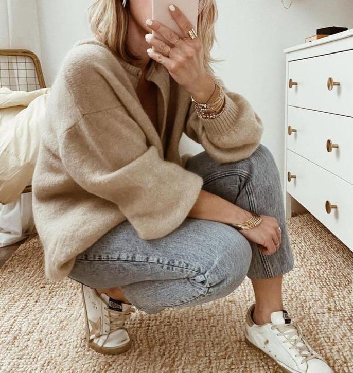Oversized Fluffy Knit Cardigan with Round Neck and Button Front