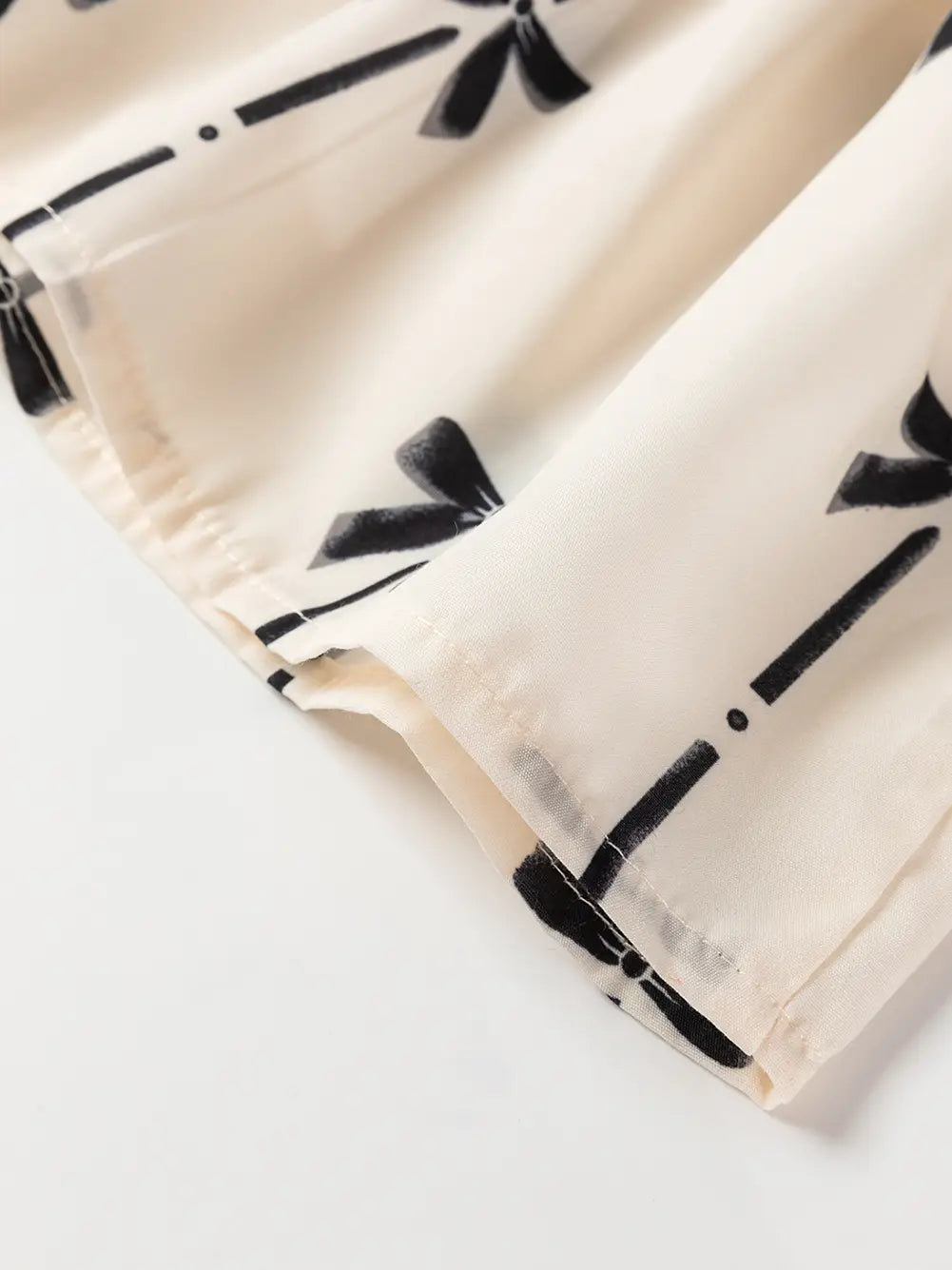 Lightweight & Elegant Sleeveless Blouse