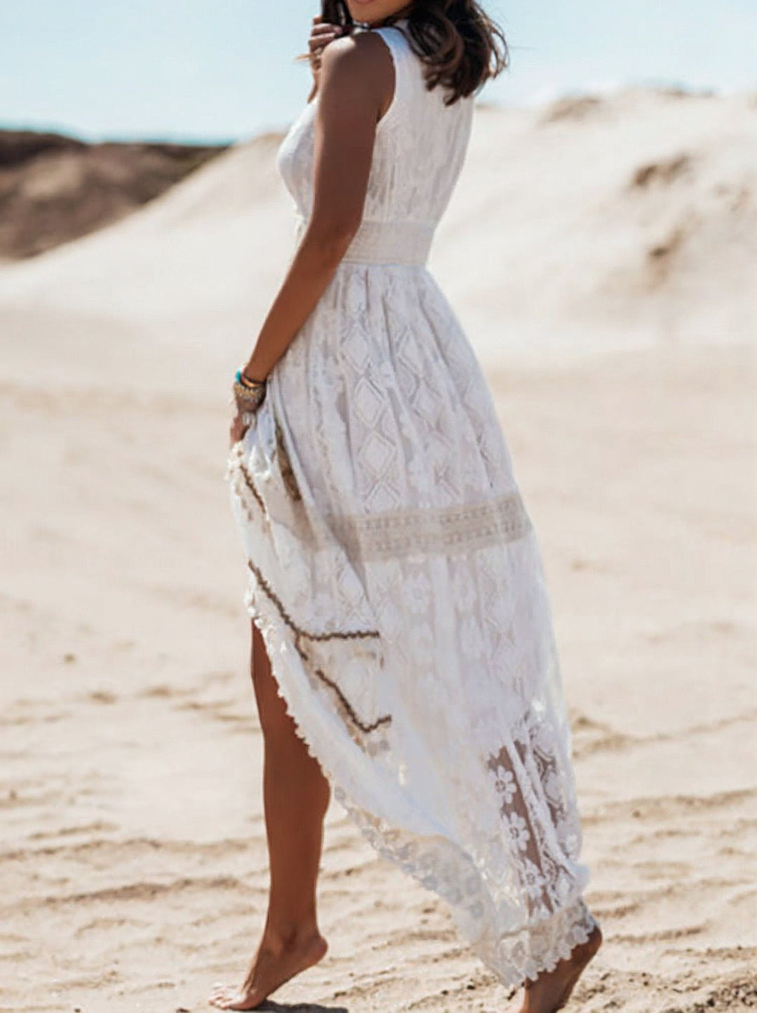 Boho Lace Maxi Dress – Sleeveless V-Neck Elegance