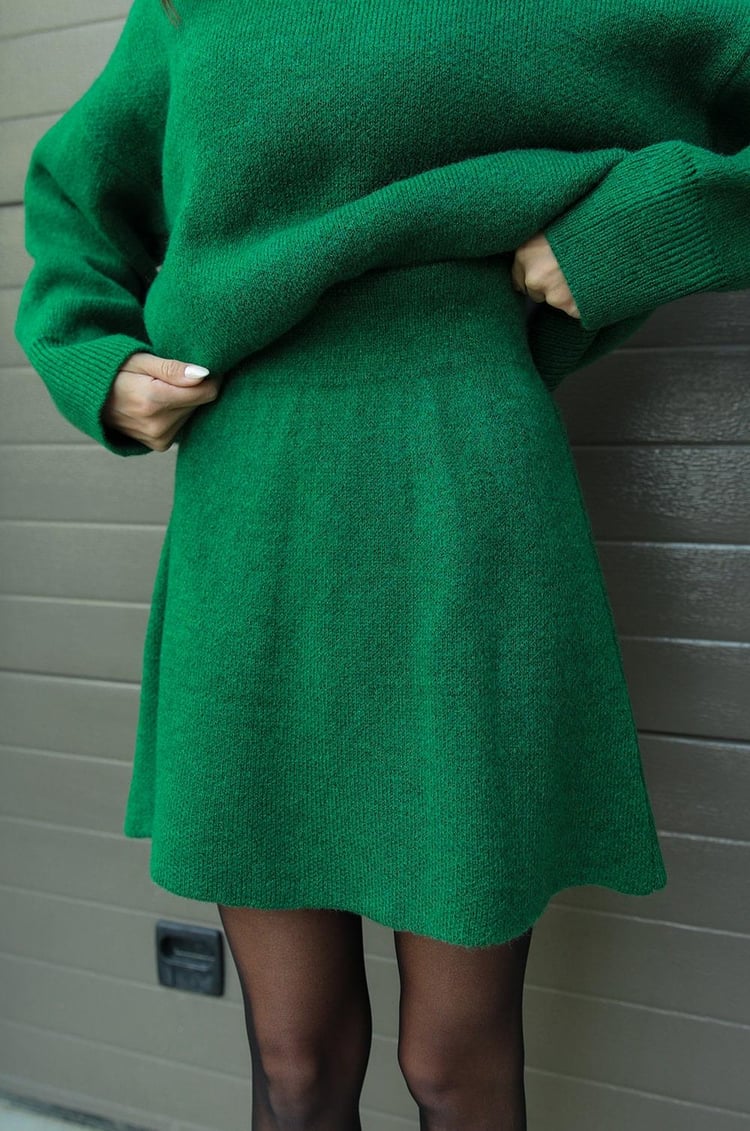 Elegant Sweater & Skirt Co-Ord Set - Two-Piece Knit Set